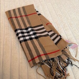 Classic Checkered Scarf